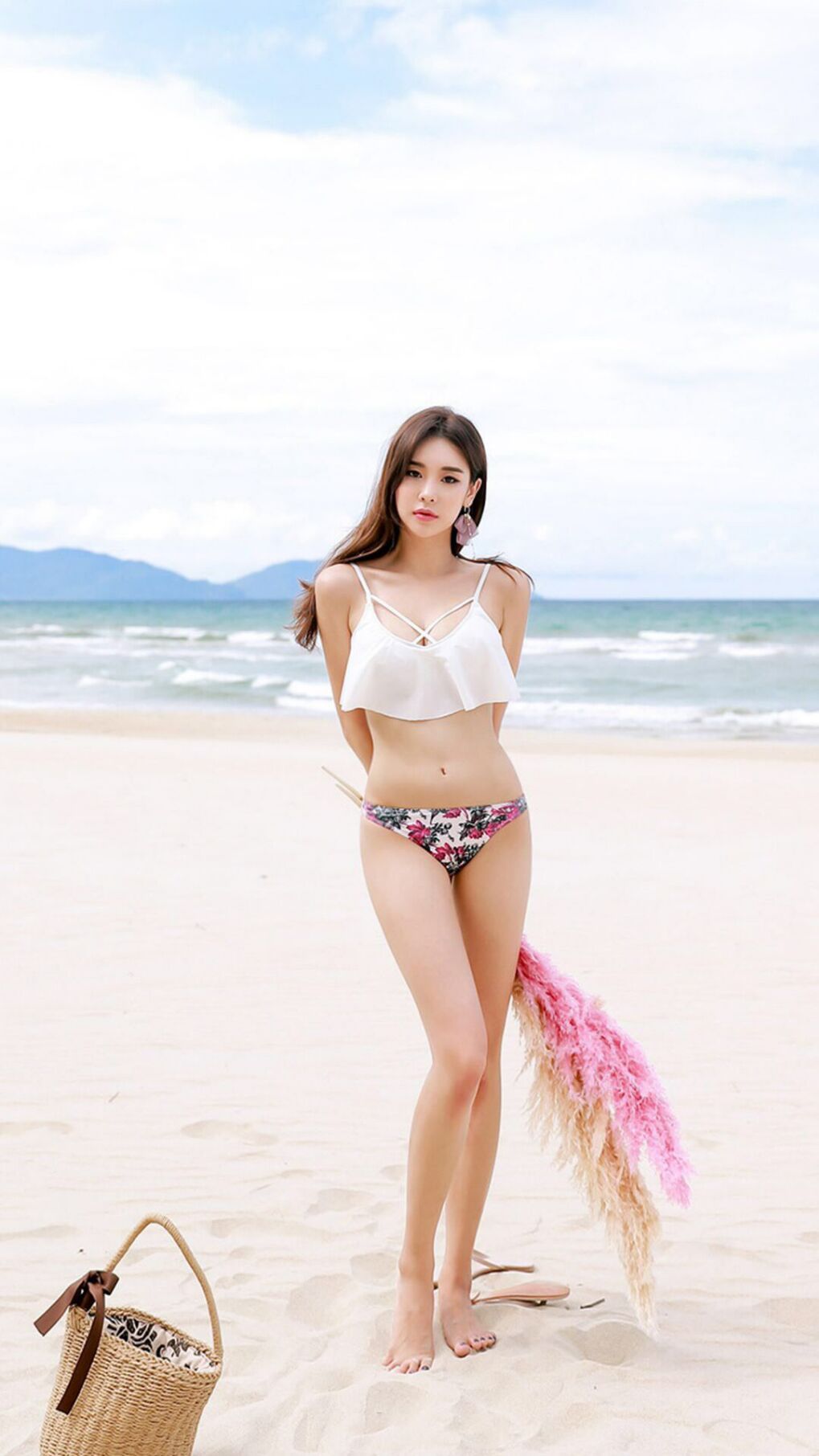 _火山脚下的探险跑：自然风光中的极限运动_，火山探险之旅