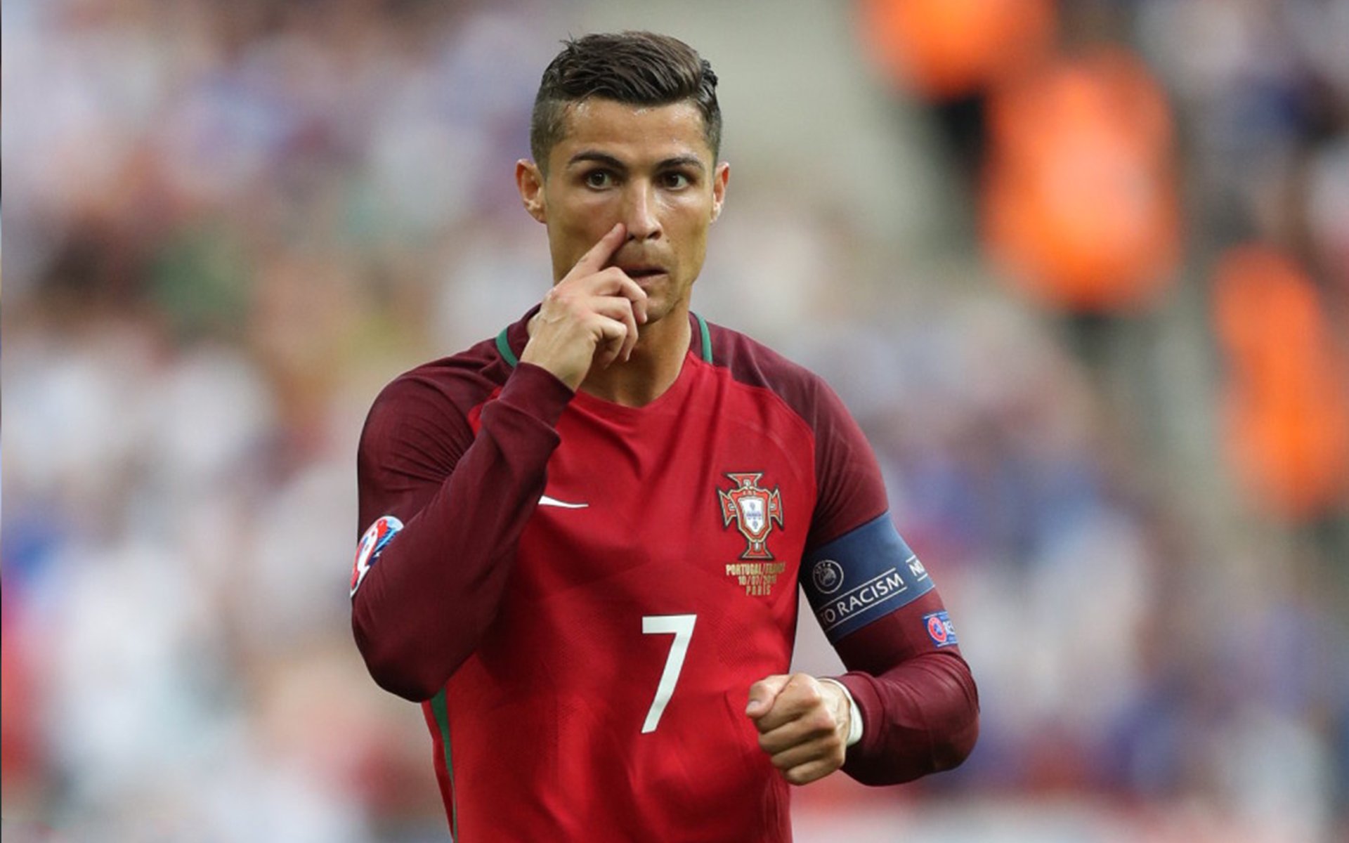 世界杯梦想成真：现场爆发的万众欢呼，世界杯规划